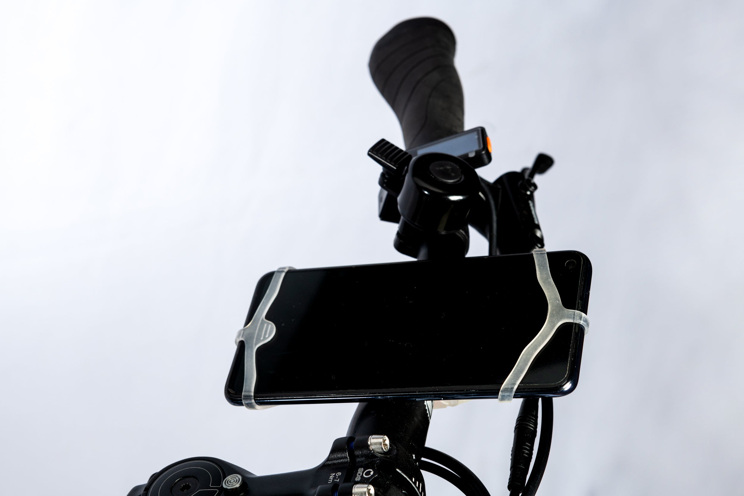 Finn Universal Smartphone Mount
